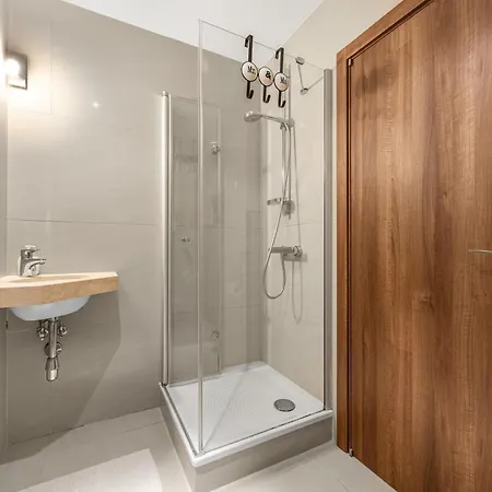 Revon Business Apartment, Dunajska 50, Free Parking Appartement *