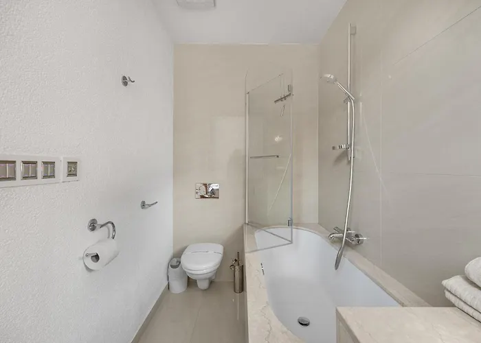 Revon Business Apartment, Dunajska 50, Free Parking Apartment *